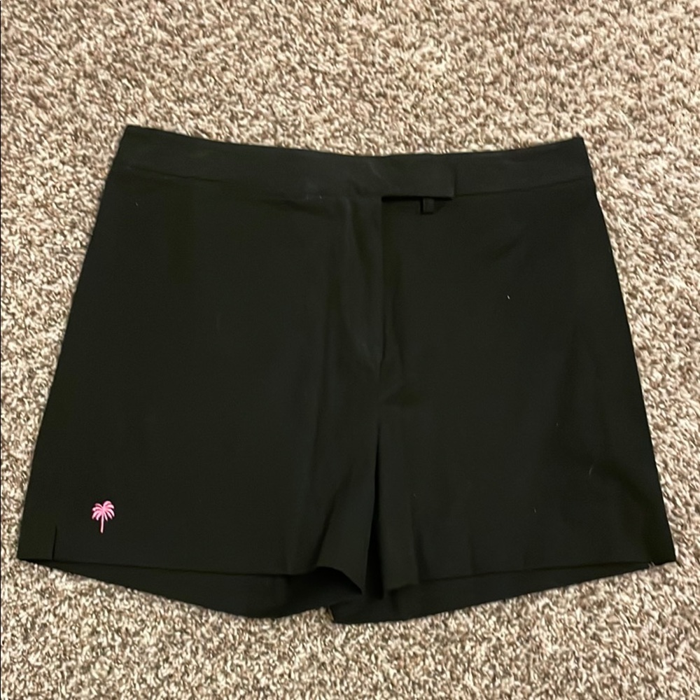 Lilly‎ Pulitzer Women’s 5 in black short size 8